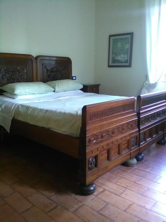 B&B Reillys Montecarotto Extérieur photo