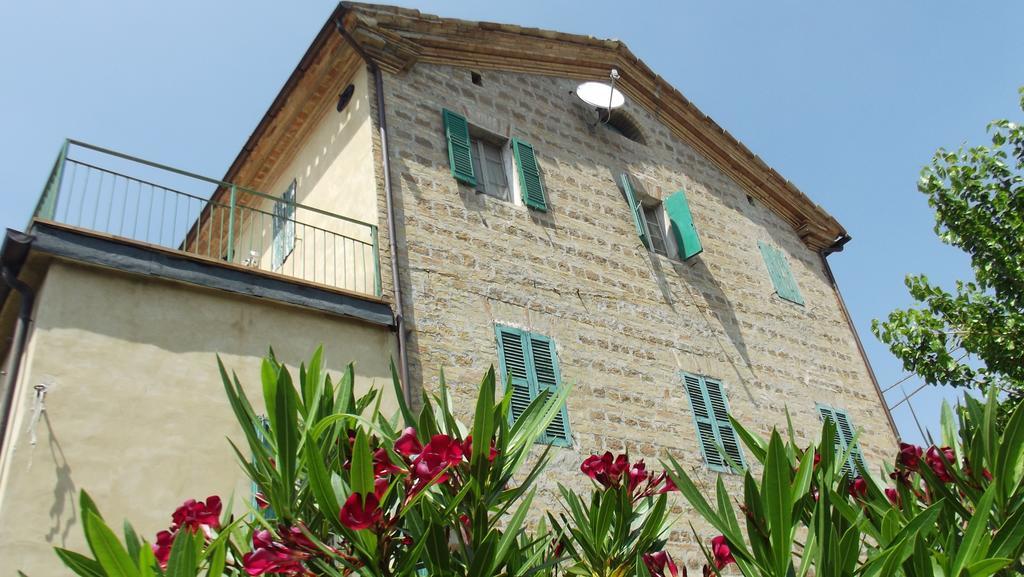 B&B Reillys Montecarotto Extérieur photo